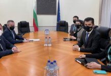 Петков имал „сериозна подкрепа“ в ЕС за „новия си подход“ към Скопие