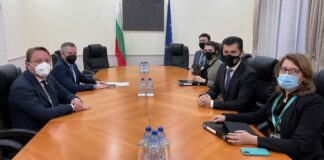 Петков имал „сериозна подкрепа“ в ЕС за „новия си подход“ към Скопие