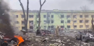 Двама руски войници, съдени в Украйна за военни престъпления, се разкаяха