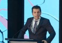 Петков: Няма да подкрепим Каримански