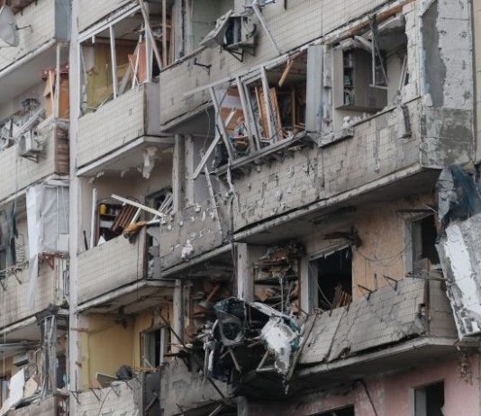 Поредна тежка нощ в Украйна – удари по Киев и Харков