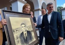 Операция „Изпиране на Стефан Янев“. Генералът припълзява към лидерското място в партията на Румен Радев