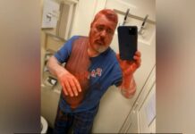 Заляха Нобеловия лауреат Дмитрий Муратов с червена боя във влак в Москва