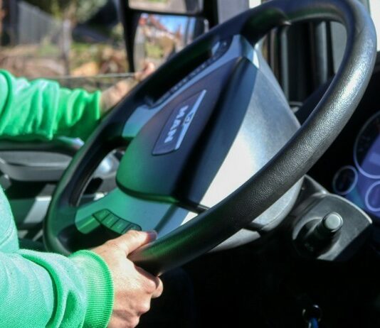 До 30 км/ч в градовете и солени глоби от Нова година в Гърция