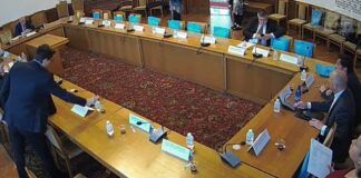 Каримански от ИТН и Сабрутев от ПП се скараха на бюджетна комисия заради липсата кворум