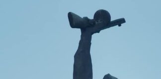 До месец демонтират Паметника на Съветската армия