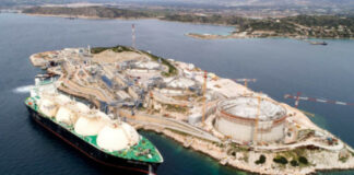 Делян Добрев: Нямаме запазен капацитет на гръцкия терминал за втечнен газ, за да разтоварим двата танкера