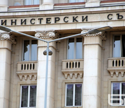 Правителството отпуска още 25 млн. лв. за топъл обяд до края на септември