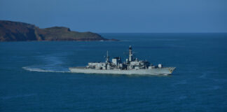 Част от екипажа на кораба „Рожен“ се е прибрал в България