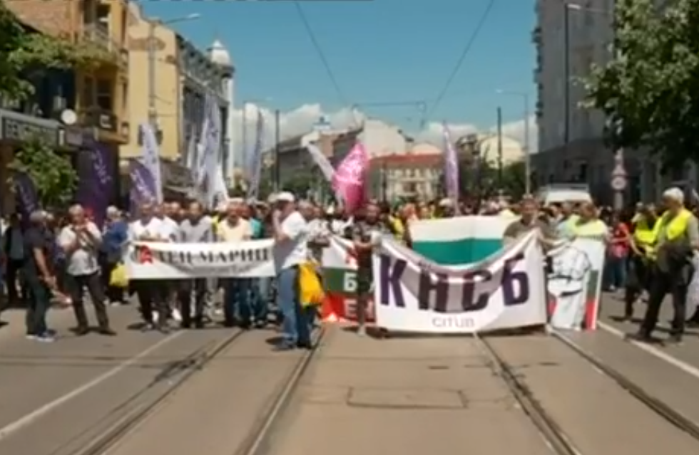 Работници от „ТЕЦ Марица 3“ в Димитровград се събраха на