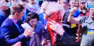 Заляха с червена боя руския посланик в Полша