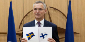 Финландия и Швеция официално подадоха молби за членство в НАТО