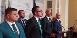 Нелегални диваци нарече Костадинов мигрантите, минаващи през граничната бразда