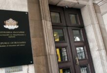 МОН свиква извънредно съвещание за сигурността в училищата