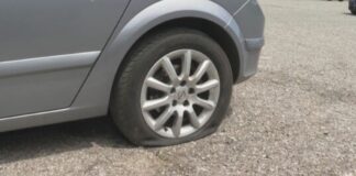 Десетки коли осъмнаха с нарязани гуми в Ямбол