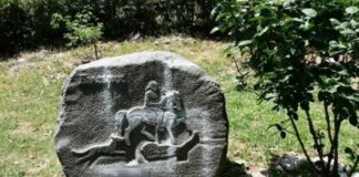 В Скопие поругаха българския паметник на Мадарския конник