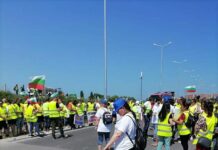 С „Оставка“ посрещнаха министъра Събев на Капитан Андреево