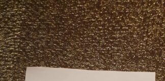 Обидни надписи по вратата на депутат от ДПС