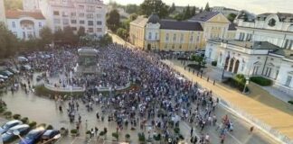 Всички чиновници под строй да подкрепят Петков