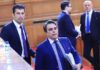 Асен Василев, чувайки реплика на Кирил Петков по тв, гневно възкликнал: “И защо пък аз да не ставам за премиер?!”