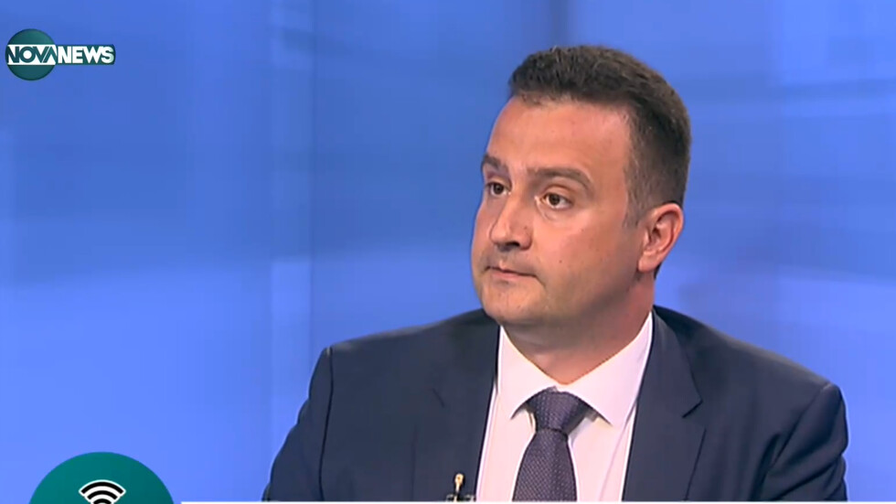 Жечо Станков, депутат от ГЕРБ-СДС, фейсбукСилните правят каквото трябва да