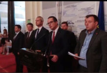 АПС и ПП/ДБ отказали да подпишат вота на недоверие на „Възраждане“, МЕЧ поискали лично Костадинов да им се моли