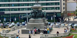 Ето го „многохилядното“ шествие в подкрепа на правителството днес пред парламента