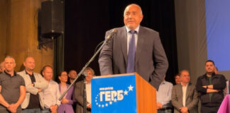 Борисов в Нова Загора: Няма да ви дам да счупите ГЕРБ! Купуват отцепниците с биткойни