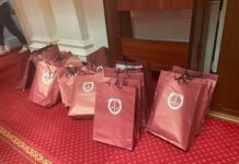 Иван Гешев ще ограмотява депутатите със 120 тома правна литература