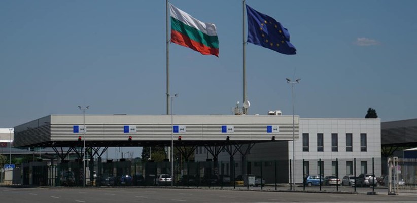 България ще покани специалисти от нидерландските и австрийските митнически служби