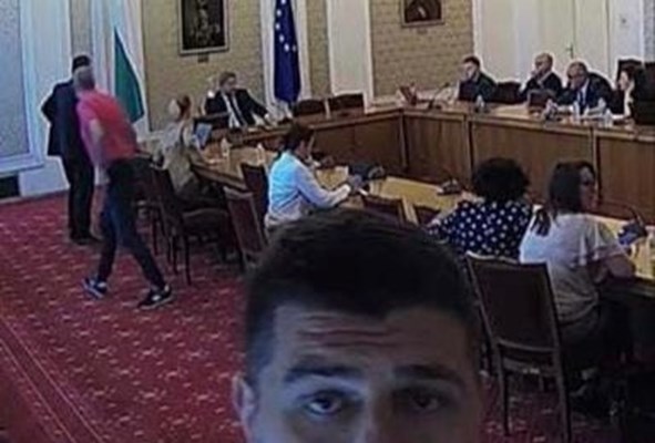 Отчетът на съпредседателя на ДБ Христо Иванов за протичането на
