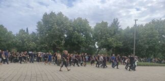 Стотици се сбогуваха със загиналите полицаи в Бургас