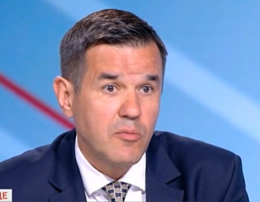 Служебният министър на икономиката Никола Стоянов бе уволнен като шеф