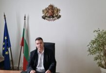 Уволниха най-накрая Спецов, но слагат за шеф на НАП друг разследван за ДДС, макар и оправдан