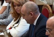 И все пак газовата връзка с Гърция не е готова, строителят обеща на Радев това да стане до 7-8 септември