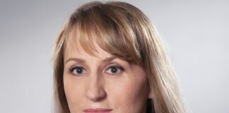 Министър Карамфилова: Планът за възстановяване трябва да се предоговори