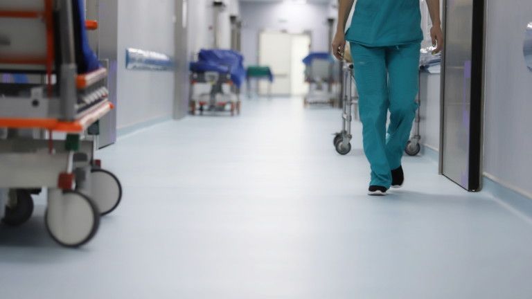 Медицинският персонал в болницата в Ловеч масово напуска Причината –