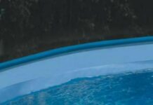 Дете на 2 г. се удави в надуваем басейн