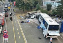 Автобусът убиец летял с над 100 км в час срещу полицаите (ВИДЕО)