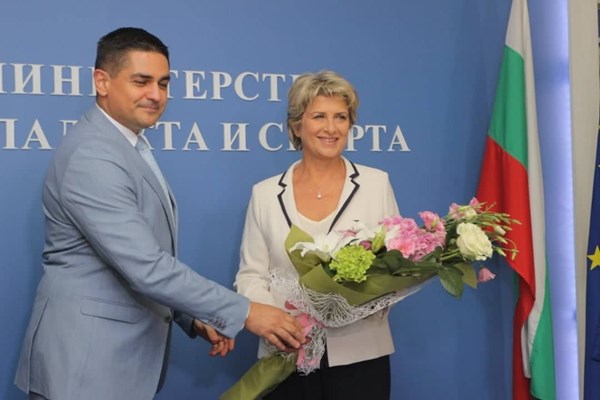 Министър Весела Лечева информира днес на отчета на служебния кабинет