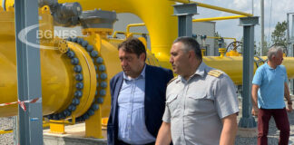 Шишков: Интерконекторът с Гърция – тази седмица акт 15, следващата акт 16