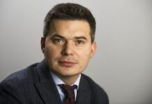 Нова странна смърт на руски топмениджър – паднал от лодка