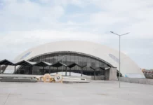 Само за една година Бургас загуби хиляди посетители, защото при готова и оборудвана зала на 99% управляващите решиха, че нямат интерес да я пуснат