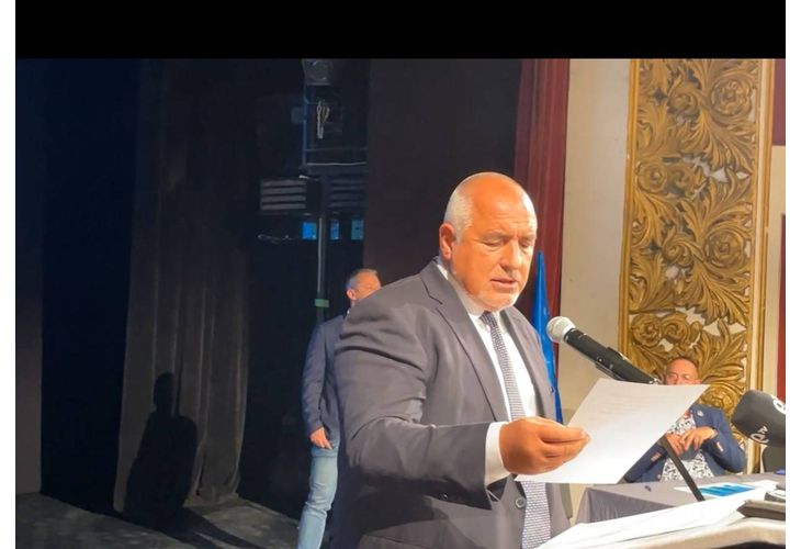 Лидерът на ГЕРБ Бойко Борисов е на предизборна обиколка в