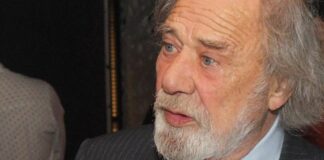 На 88 г. издъхна актьорът Досьо Досев