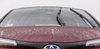 „Тойота“ затваря завода си в Санкт Петербург