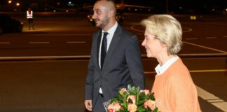 Урсула фон дер Лайен пристигна в София за откриване на газовата връзка с Гърция