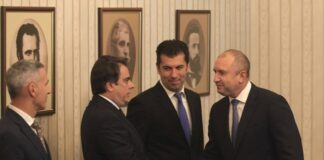 България беше въведена в безпомощно състояние от ПП и служебните кабинети на Радев