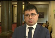 ДБ също искат оставката на министър Демерджиев