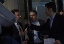 Скандал между ГЕРБ и ПП след лъжи на Петков за въглищните централи, експремиерът отне микрофона на Жечо Станков